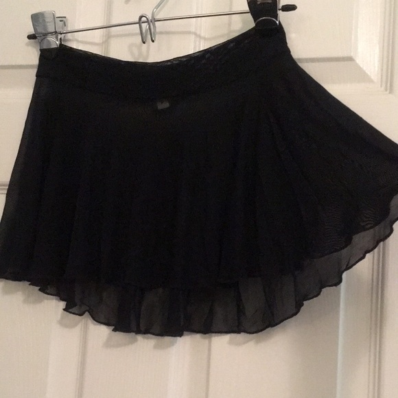 Black mesh dance skirt - Picture 2 of 7